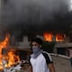 Protestas en Nepal: Jóvenes Incendian La Casa del Primer Ministro y Precipitan Su Renuncia 