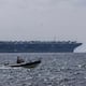 El portaviones más grande del mundo es el USS Gerald R. Ford de Estados Unidos, puede trasladar 90 aviones de caza.